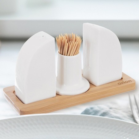 Portselanist soola- ja pipratopsid koos alusega WHITELINE