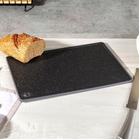 Must plastikust lõikelaud 33x23 cm