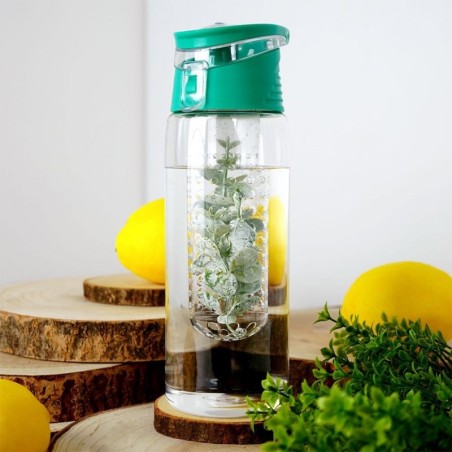 Roheline veepudel puuviljasisuga 650 ml