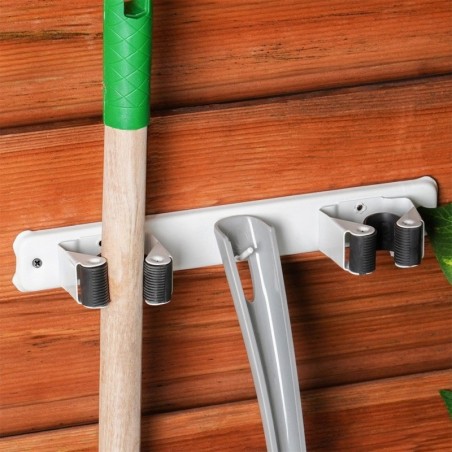 Mopi, harja ja tööriistade nagi