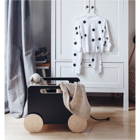 Ratastel mänguasjakast, must