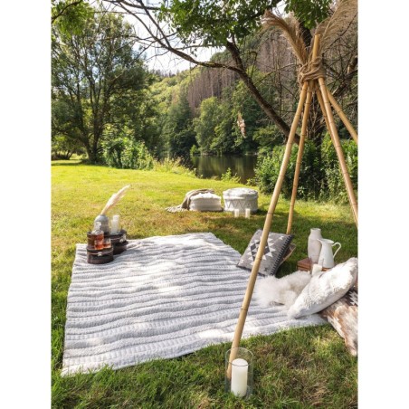 VAIP valmistatud taaskasutatud material Toni elevandiluu 200x300 cm