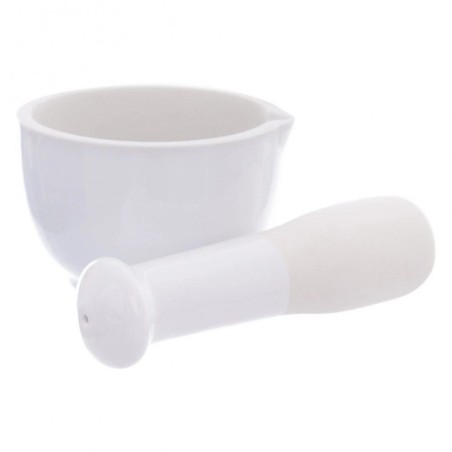 Kivist valge vürtsimört