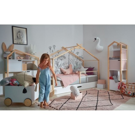 Riiul lastetuppa roosa