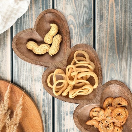 Puidust suupistetaldrik, jagatud südamega,... | FreshDesign.ee